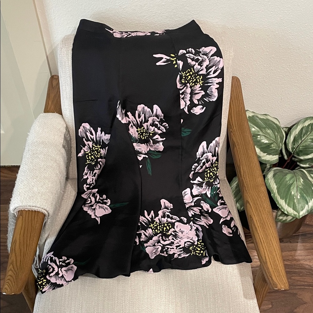 Black A-Line Floral Midi Skirt with Pink Blooms